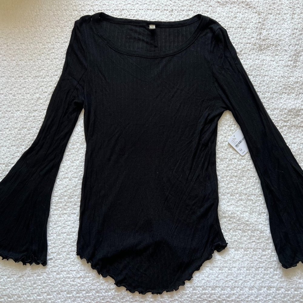 FREE PEOPLE Black Long Sleeve - Size M